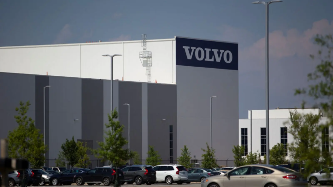 Volvo cuts 2,500 jobs after Q3 loss (News Central TV)