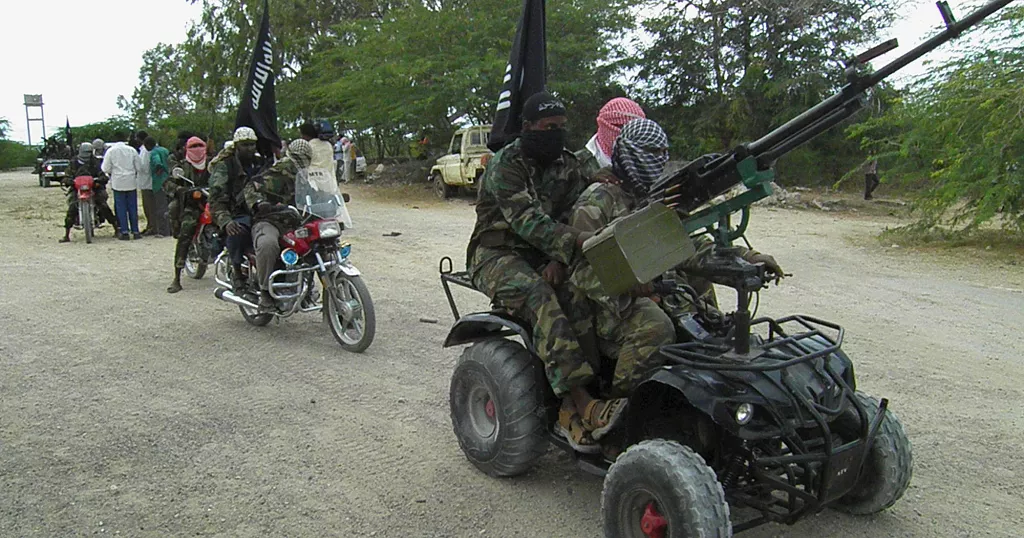 Al-Shabaab Seizes Somali Town, Thousands Displaced