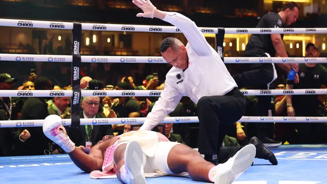 Anthony Joshua Dominates Francis Ngannou with Devastating Knockout