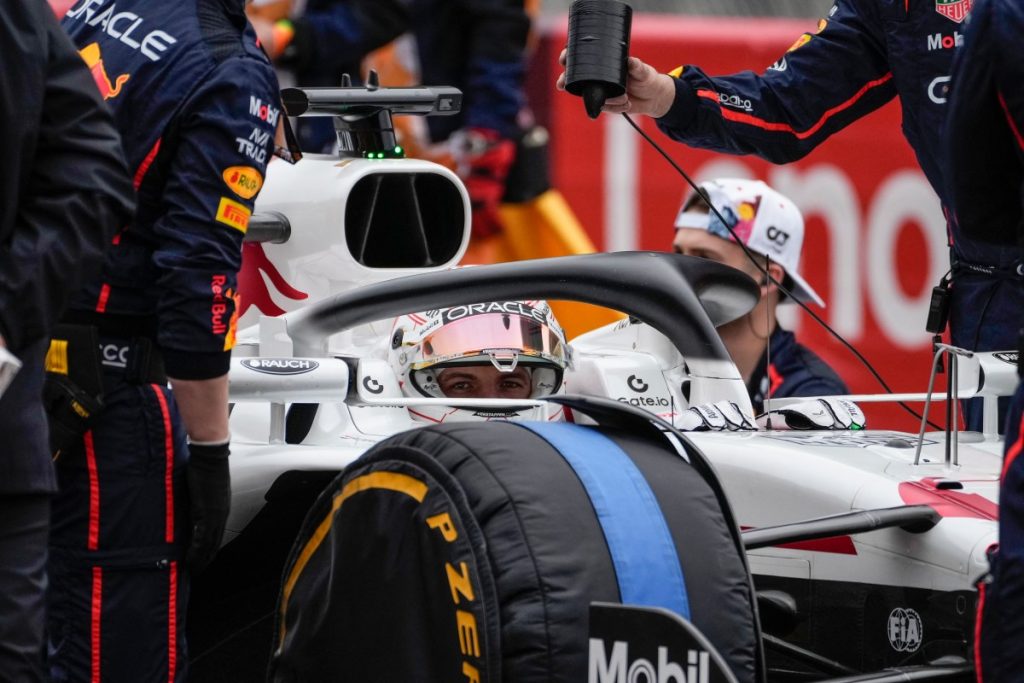 Verstappen Wins Japanese Grand Prix to Close Gap on Norris