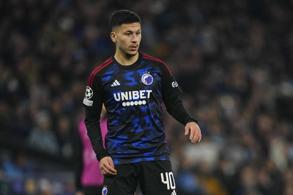 Barcelona Signs Right Winger Roony Bardghji