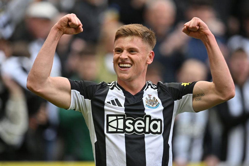 Barnes Double Powers Newcastle to Dominant Win Over Manchester United