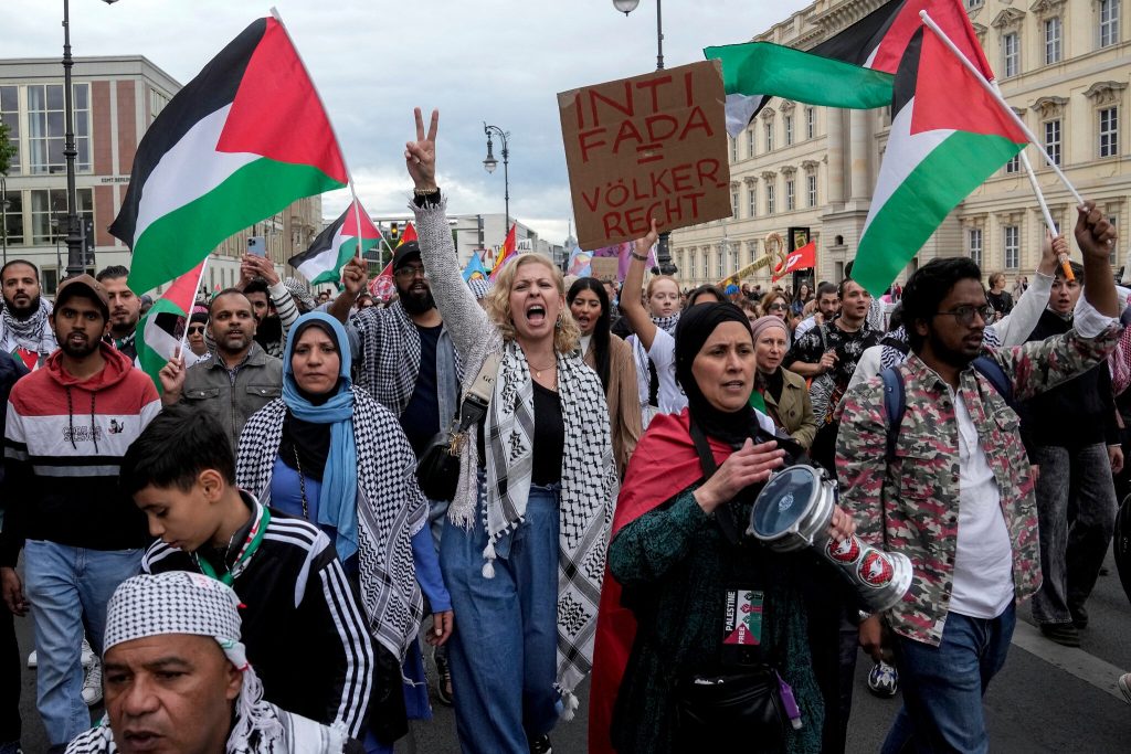 Berlin: Tensions Rise Over Gaza Conflict