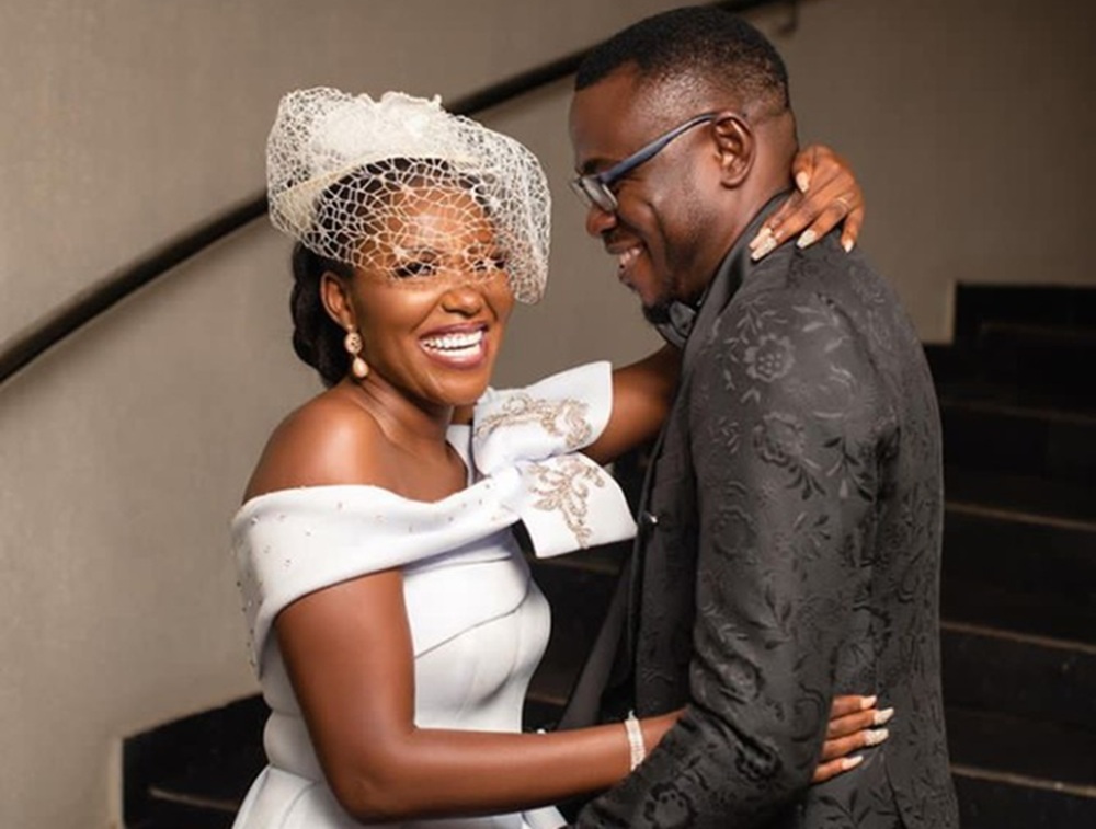 Biola Bayo and her husband(News Central TV)