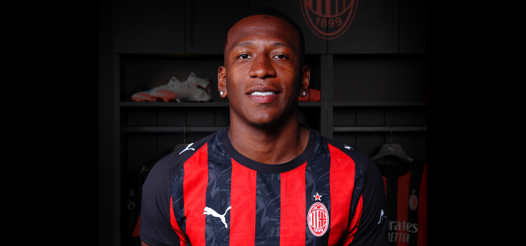 Brighton's Pervis Estupiñán Joins AC Milan