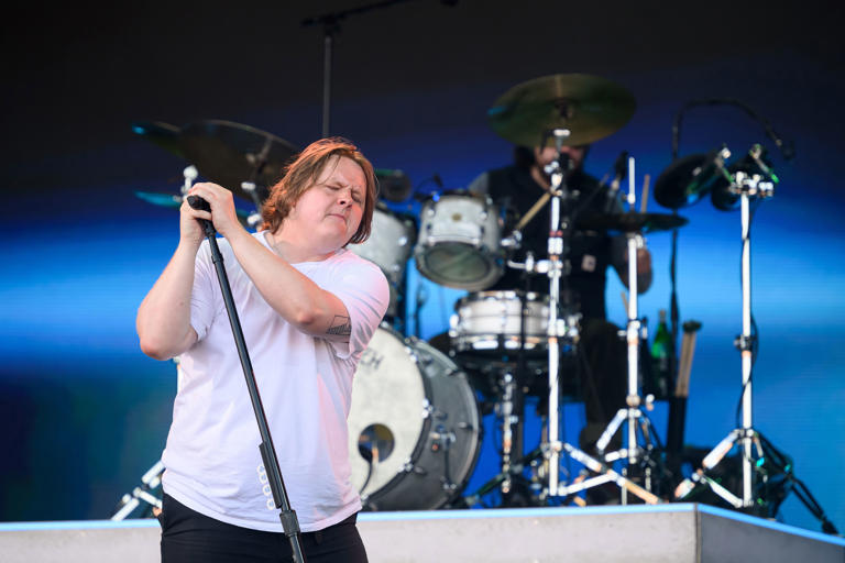 Lewis Capaldi (News Central TV)

