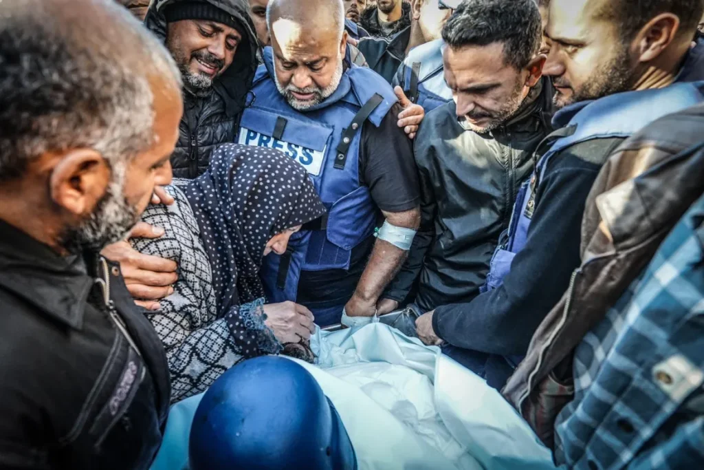 Catherine Deneuve Among 900+ Cinema Figures Backing Gaza Petition