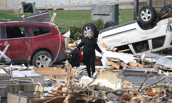 Deadly Storms Hit Central US, Killing at Least 14 and Injuring Dozens