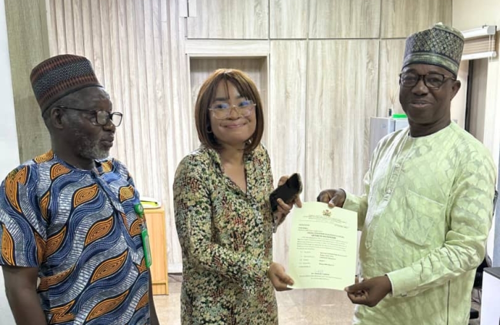 After 31 Years, Ex-Super Eagles Players Receive Houses From Government