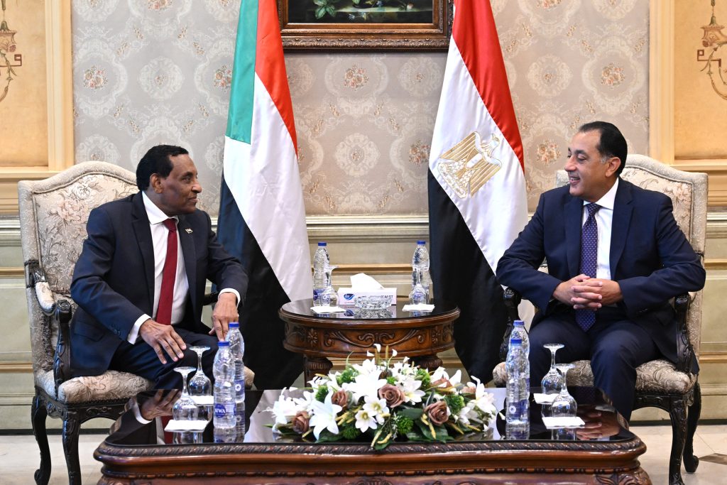Egypt Hosts Sudan PM’s First Visit