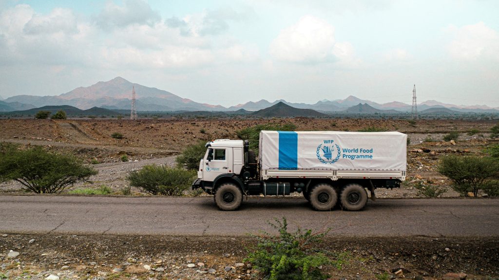 First Humanitarian Aid Convoy Reaches Besieged South Khartoum