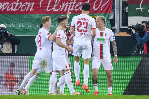 Freiburg Held by Augsburg, Miss Chance to Go Fourth