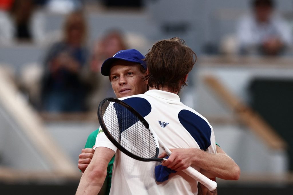 Top Seed Sinner Beats Bublik to Reach French Open Semifinals