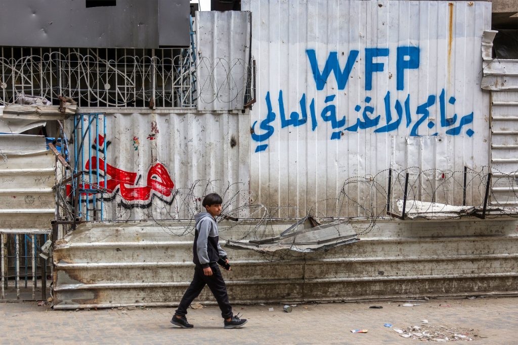 Gaza Bakeries Run Out of Flour and Fuel, Israeli Blockade Continues.