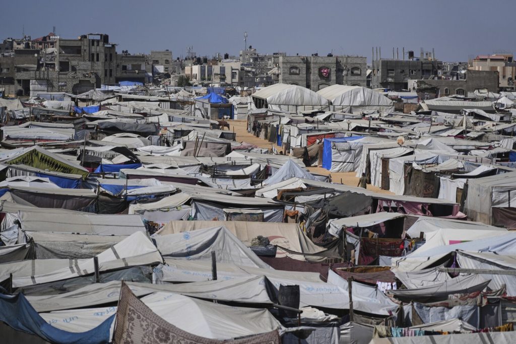 *Gaza Tribal Leaders Reject Israeli Claims of Hamas Looting Aid