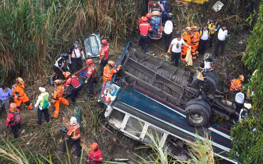 Guatemala Bus Crash (News Central TV)