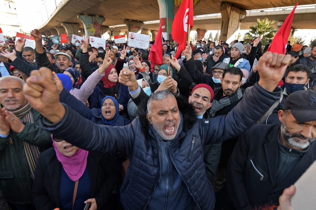 HRW Report Highlights Further Deterioration in Tunisia's Human Rights Landscape