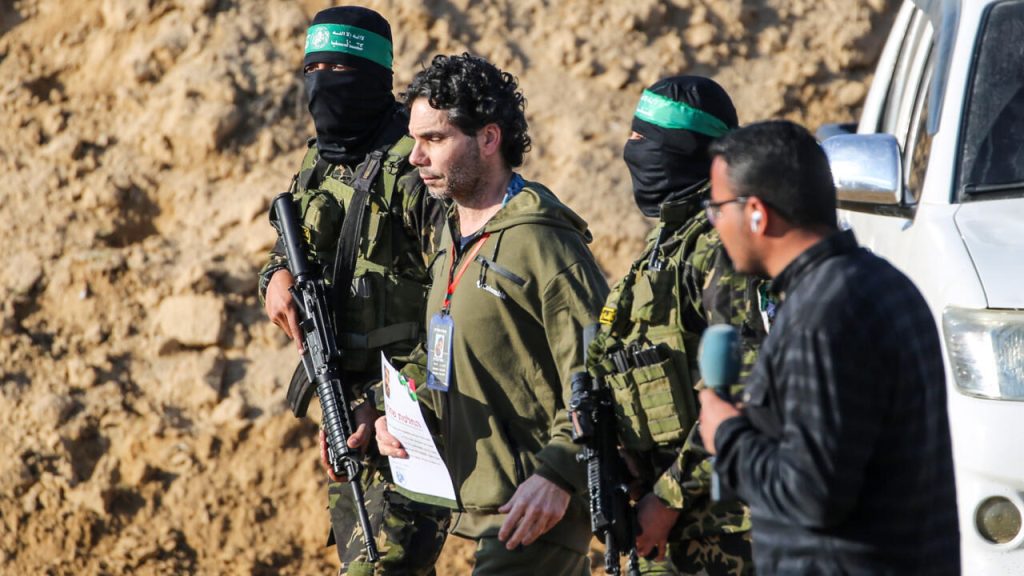 Hamas, Israel Conduct Fourth Hostage Exchange Under Ceasefire