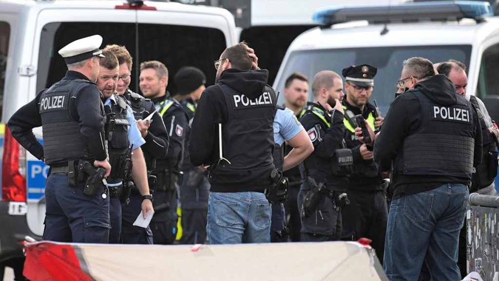 Hamburg Stabbing Suspect Has Mental Illness, Say German Police