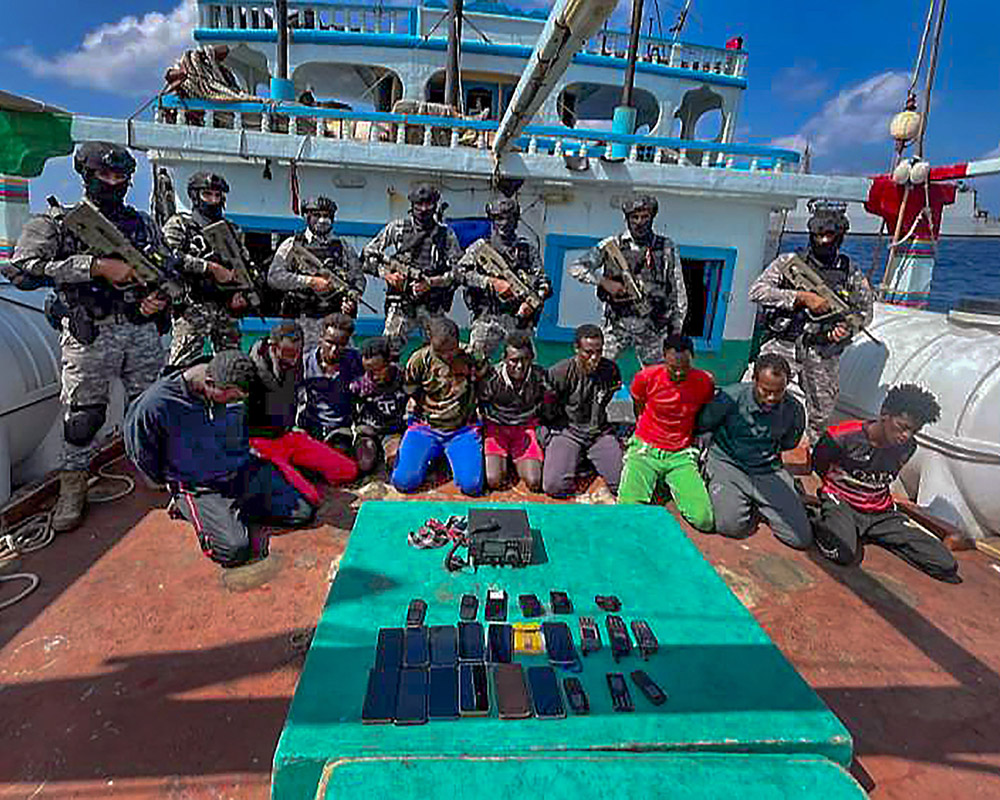 Indian Navy Rescues 19 Pakistanis Held by Somali Pirates