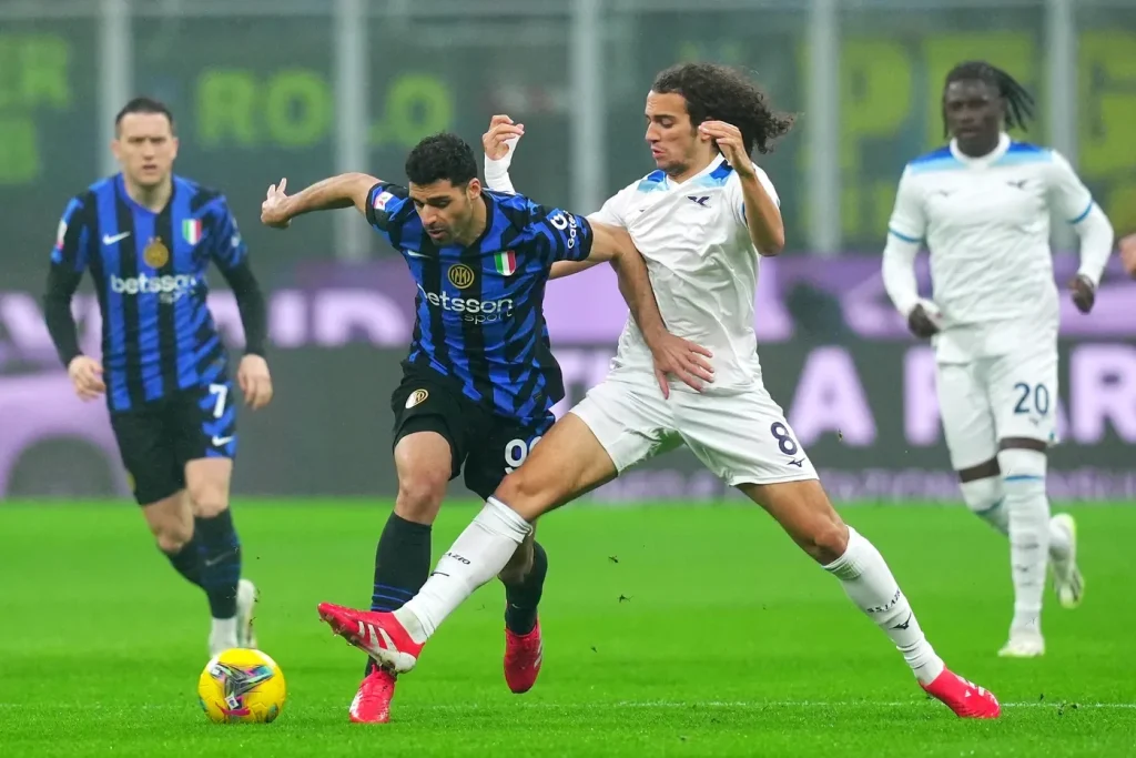 Inter Milan Beat Lazio to Set Up Milan Derby in Italian Cup