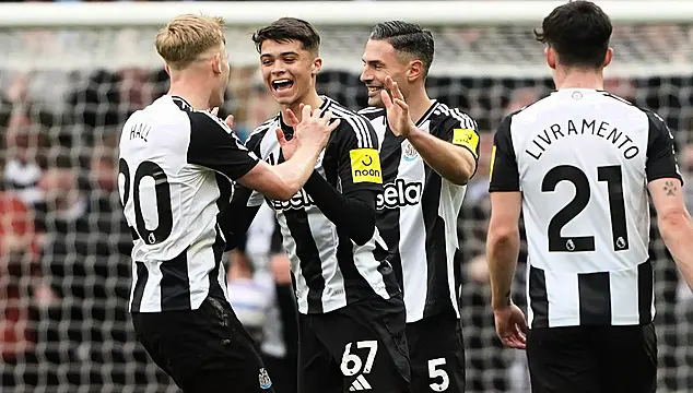 Isak’s Double Fires Newcastle Past Forest in Seven-Goal Thriller