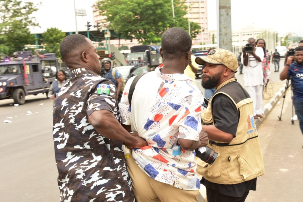 Stop Attacks on Journalists Covering Protests in Nigeria - Group Urges