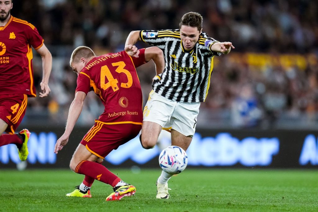 Juventus Faces Crucial Test at In-Form Roma for Champions League Spot