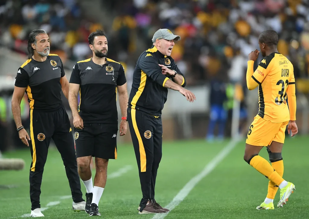 Kaizer Chiefs Overcome Frosler Red Card to Defeat Richards Bay