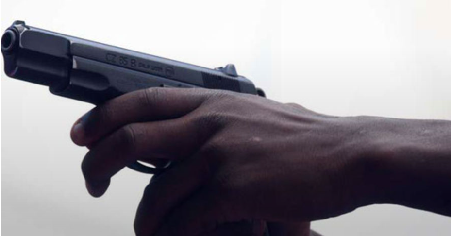 Kenyan Police Flee After shooting Boss in Nyeri County (News Central TV)