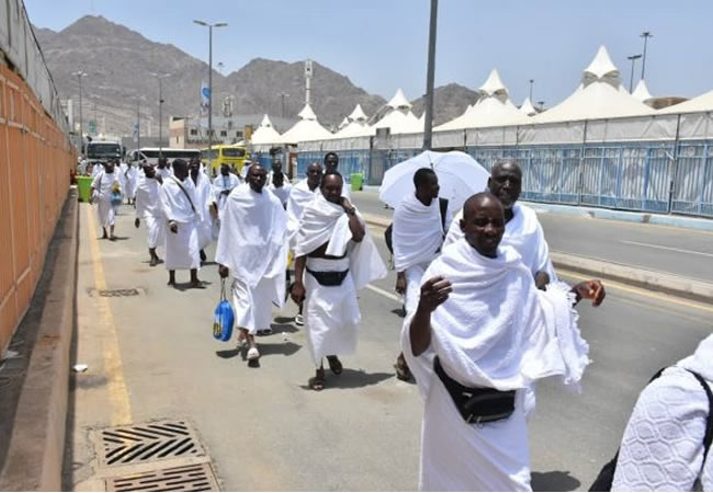 *Kwara Governor Compensates Pilgrims Defrauded in Medina with $500 Each