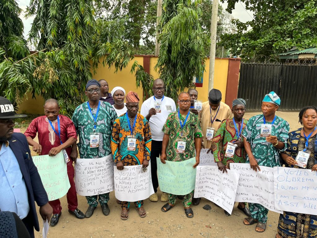 Lagos APC Members Rally Over Disputed LG Primaries