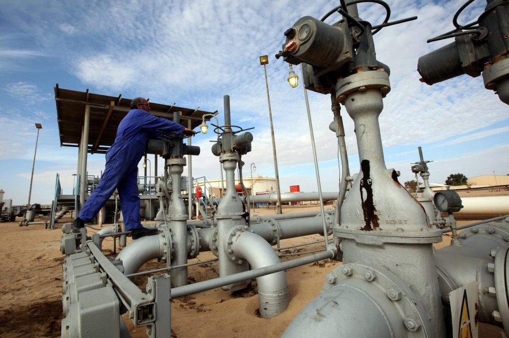 Libya’s Oil Production Falls by 700,000 Barrels per Day Due to Central Bank Power Struggle