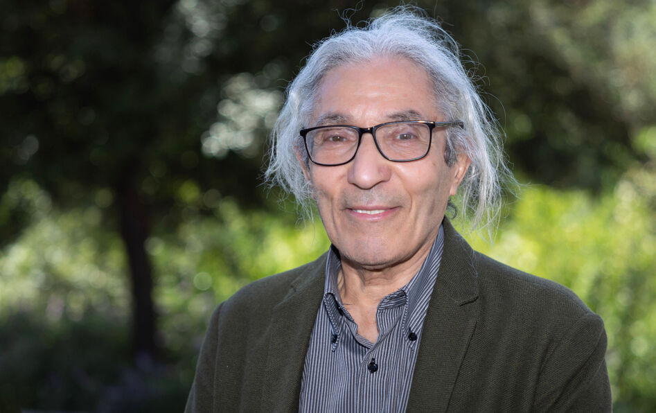 Macron Urges Algeria to Show ‘Mercy’ for Jailed Writer Sansal
