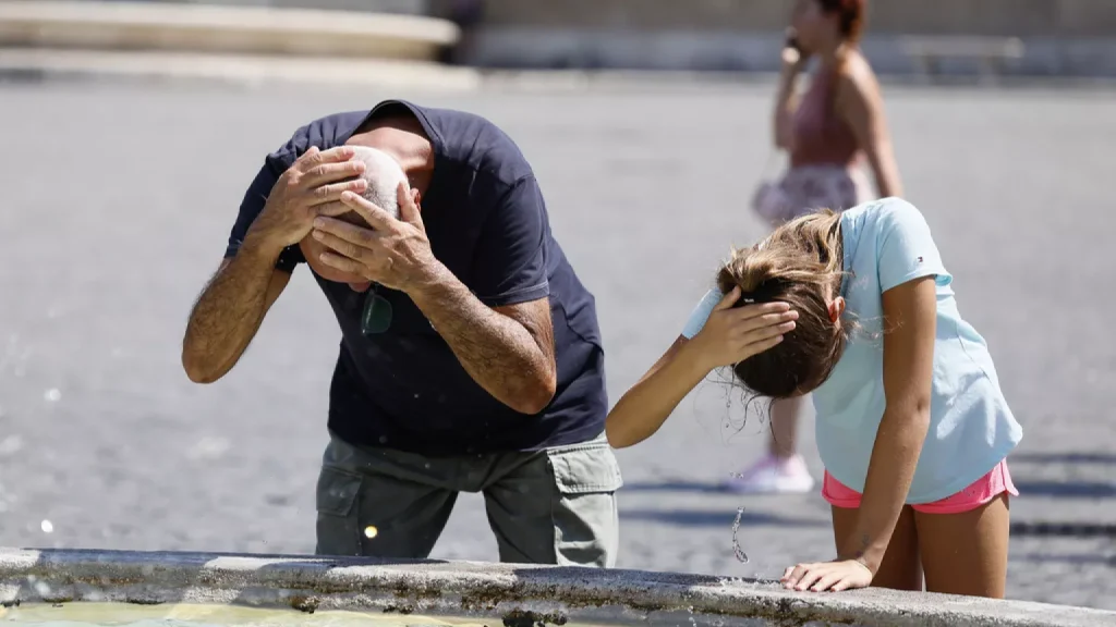 Most of France on Heatwave Watch, Temperatures Soar Past 40°C