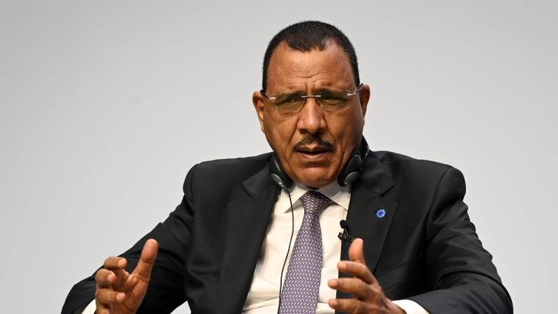 Niger Postpones Court Hearing on Lifting Presidential Immunity