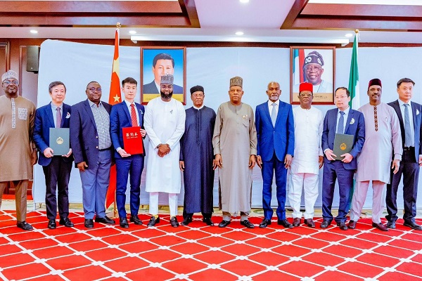 Nigeria and China Sign Pact on Battery Plant Construction
