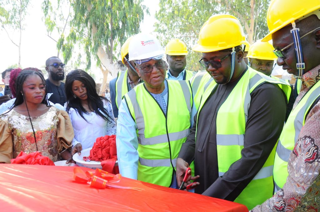 Nigerian Government Inaugurates 300KWp Solar PV Pilot Project in Niger State
