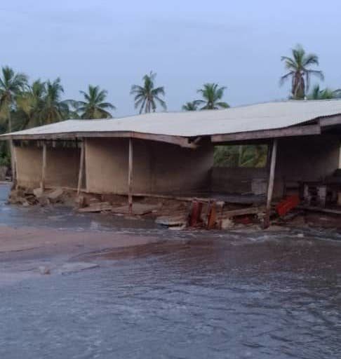 Ocean Surges Displace 1,000 in Ghana’s Volta Region