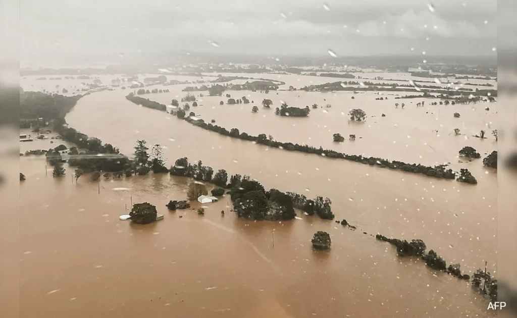 Over 50,000 Stranded in Eastern Australia; Torrential Rains Continue