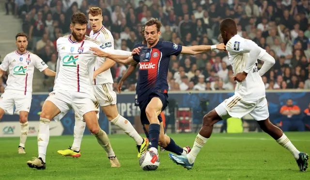 PSG Outclass Lyon to Cement Ligue 1 Top Spot