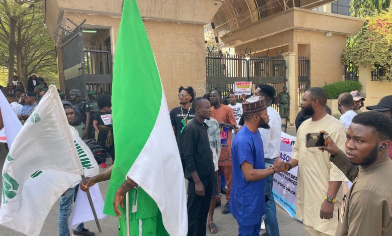 Protesters Demand Sowore's Release Outside Abuja Court