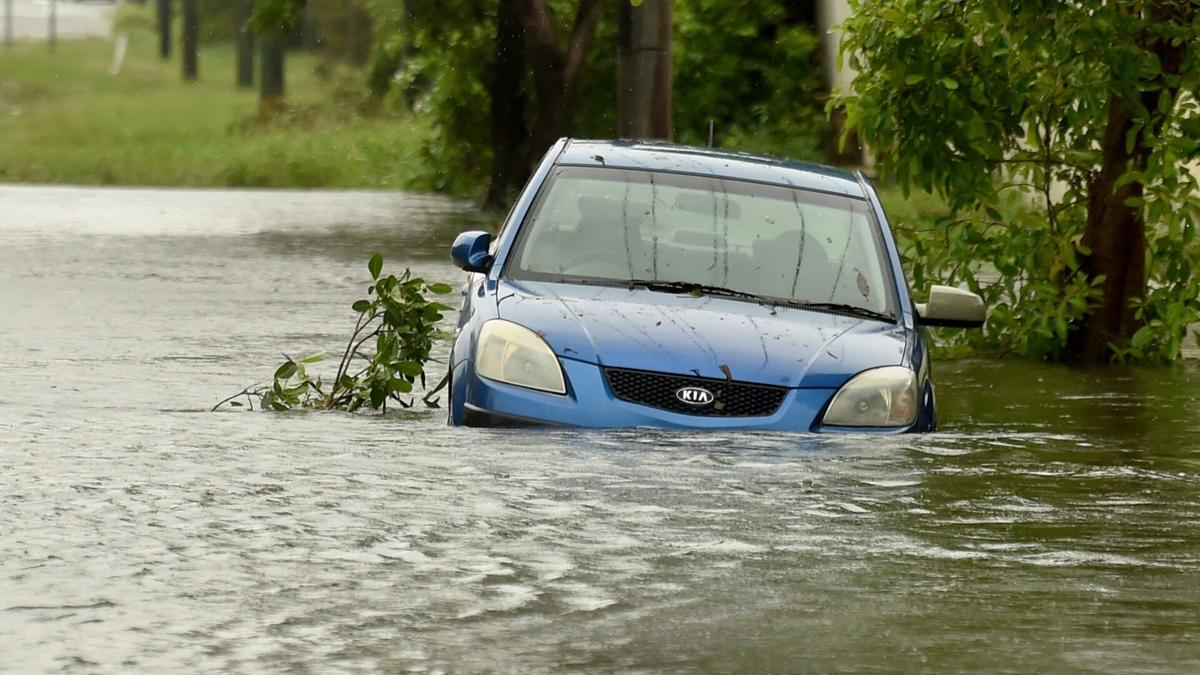 Floods (News Central TV)