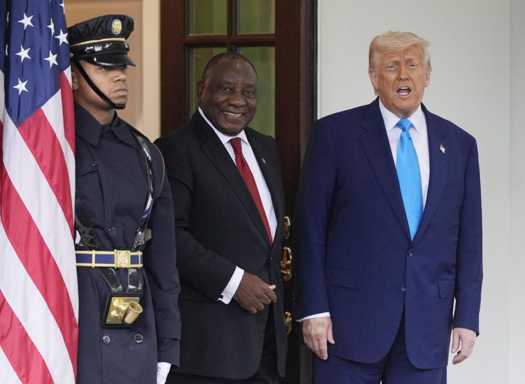 Ramaphosa Speaks to Trump Ahead of 30%-Tariff
