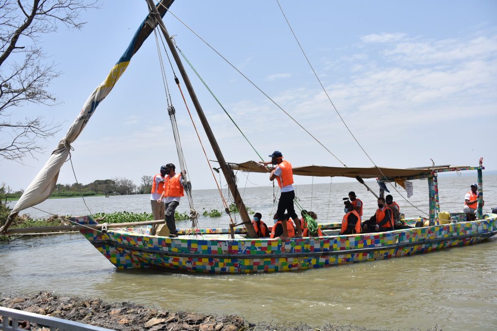 Recycled Plastic Waste Flipflopi (News Central TV)