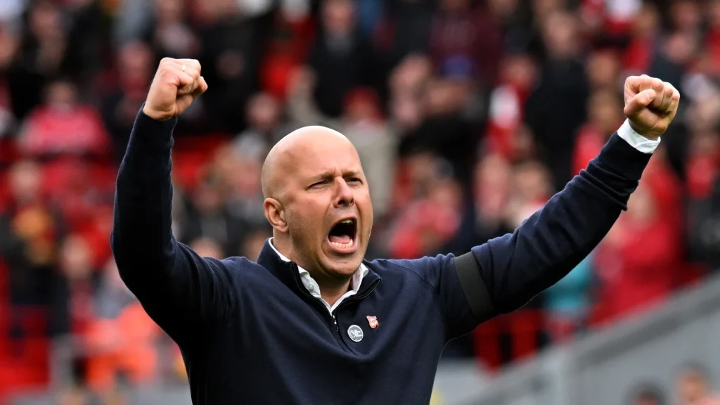 Slot: Liverpool Have 'Big Responsibility' to Win Title at Anfield