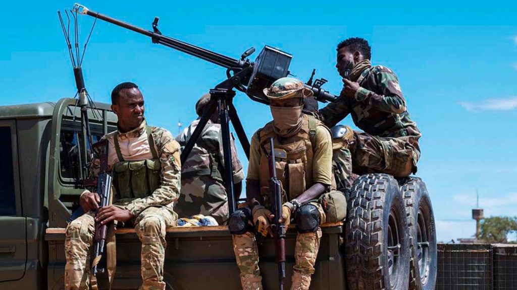 Somali Troops Clash with Al-Shabaab Over Vital Central Town