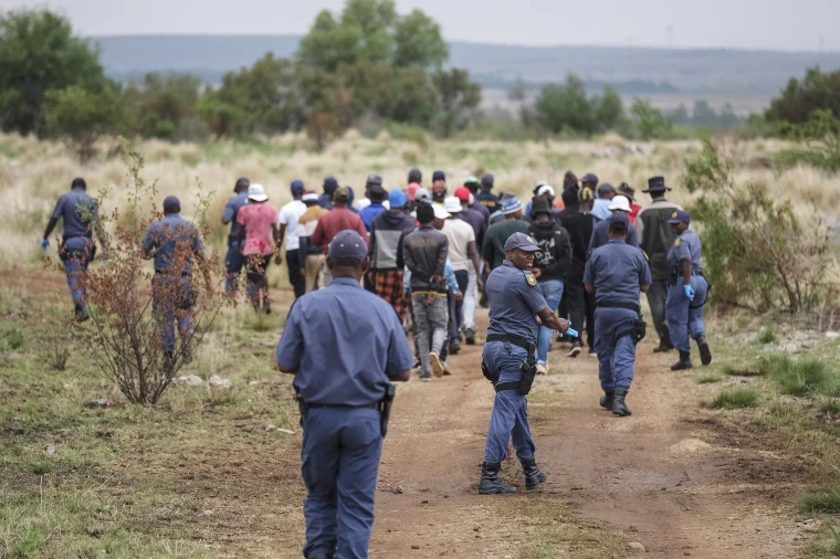 South African Police Nab 12 in Major Illegal Mining Bust in Free State