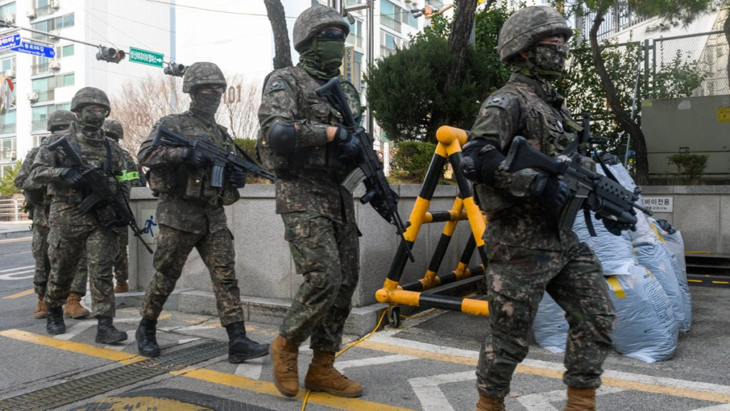 South Korea Military Shrinks 20% Over Birthrate
