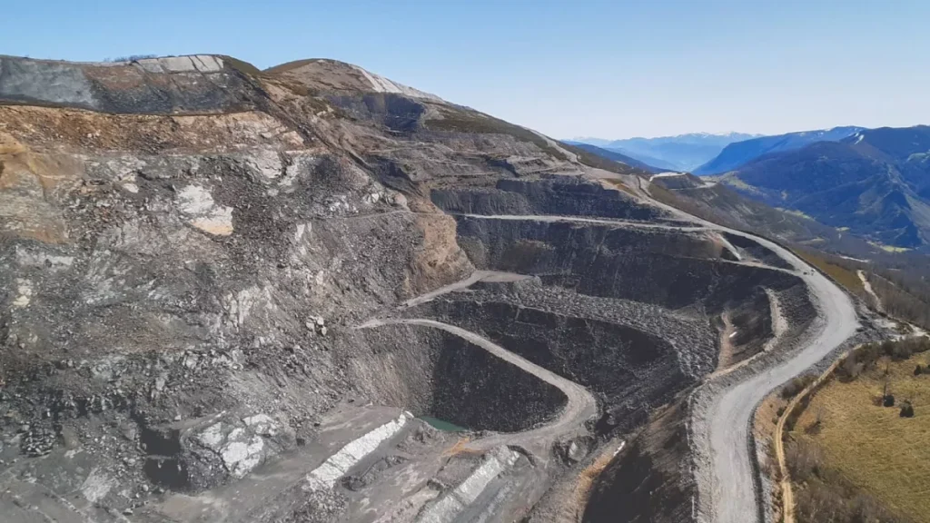 Spain’s Deadliest Mine Blast in Decades Kills Five, Injures Four